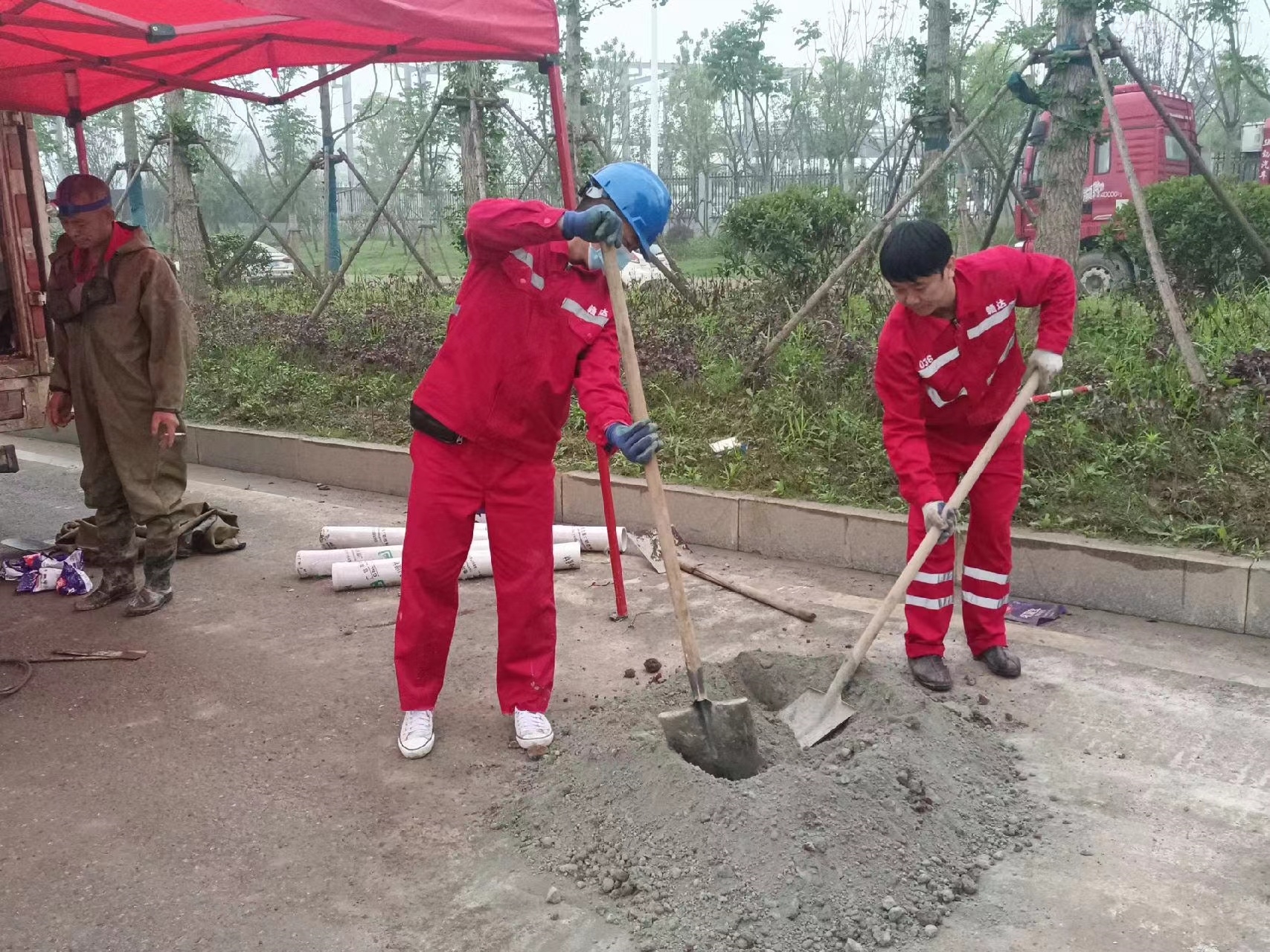 易县管道疏通哪家好】及时进行市政管道清淤