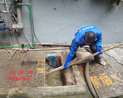 易县清掏化粪池